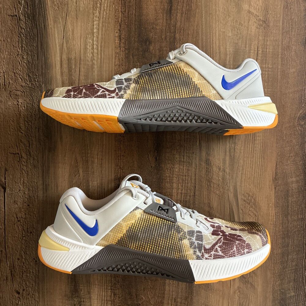Nike Metcon 10 AMP Light Bone Cave Stone Men Size 9.5 Gym Shoes HQ2615-001